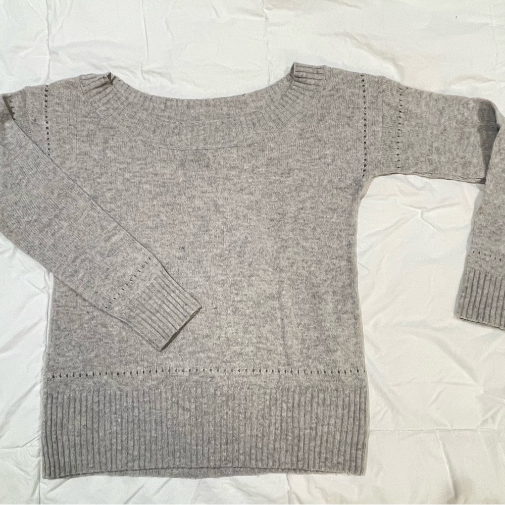 American Eagle Outfitters Gray Crew Neck Sweater